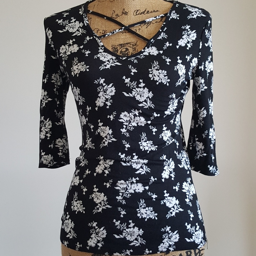 RUE 21 Shirt